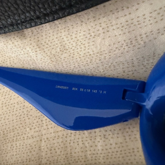 Loewe cat-eyed tinted sunglassesses - Picture 5 of 7